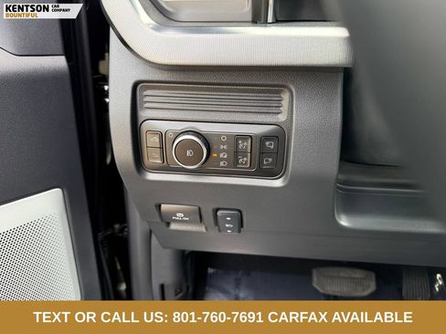 Used 2025 Ford F350 Platinum w/ FX4 Off-Road Package AWD/4WD image 17