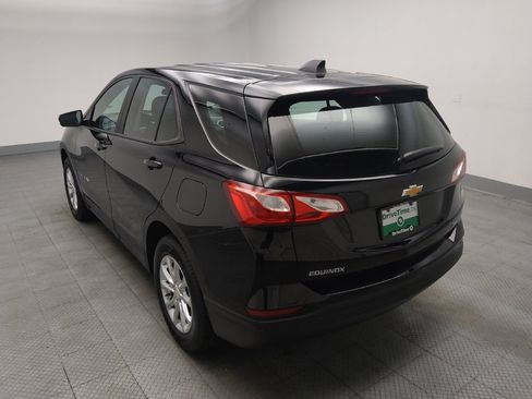 Used 2020 Chevrolet Equinox LS AWD/4WD image 5