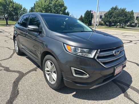 Used 2017 Ford Edge SEL w/ Equipment Group 201A FWD image 4