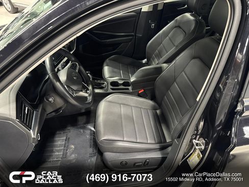 Used 2022 Volkswagen Jetta SE FWD image 12