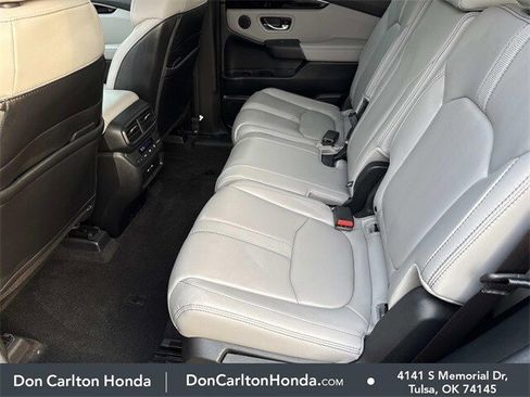 Used 2025 Honda Pilot EX-L image 12