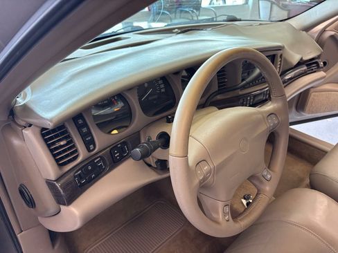 Used 2003 Buick Le Sabre Limited w/ Celebration Edition Package FWD image 13