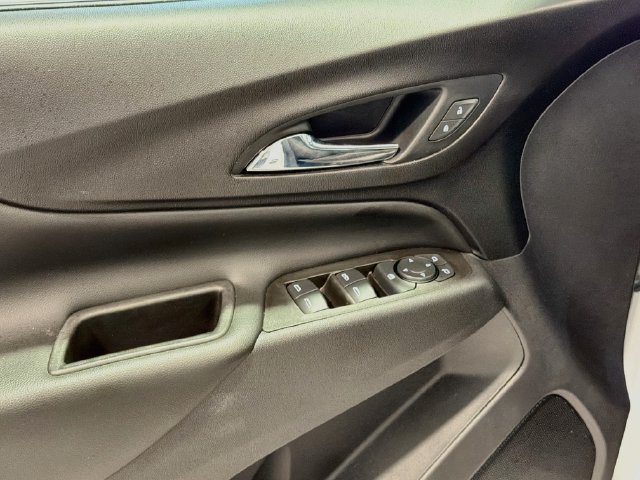 Used 2021 Chevrolet Equinox LT AWD/4WD image 16