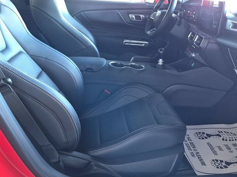 New 2026 Ford Mustang GT Premium w/ GT Performance Package RWD image 7