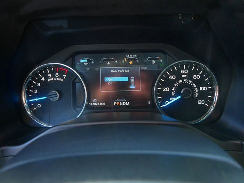 Used 2017 Ford F150 Platinum w/ Equipment Group 701A Luxury AWD/4WD image 34