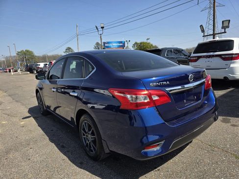 Used 2016 Nissan Sentra S FWD image 4