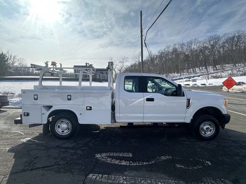 Used 2017 Ford F250 XL image 3