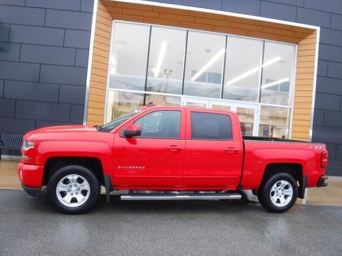 Used 2018 Chevrolet Silverado 1500 LT w/ All Star Edition image 2
