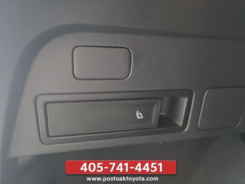 Used 2022 Volkswagen Tiguan SEL R-Line AWD/4WD image 32
