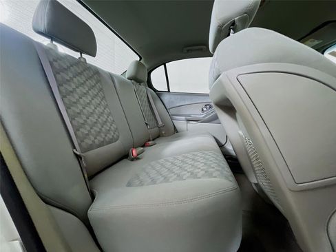 Used 2005 Chevrolet Malibu LS w/ Preferred Equipment Group FWD image 27