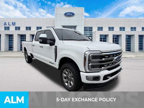 Used 2024 Ford F250 Platinum image 4
