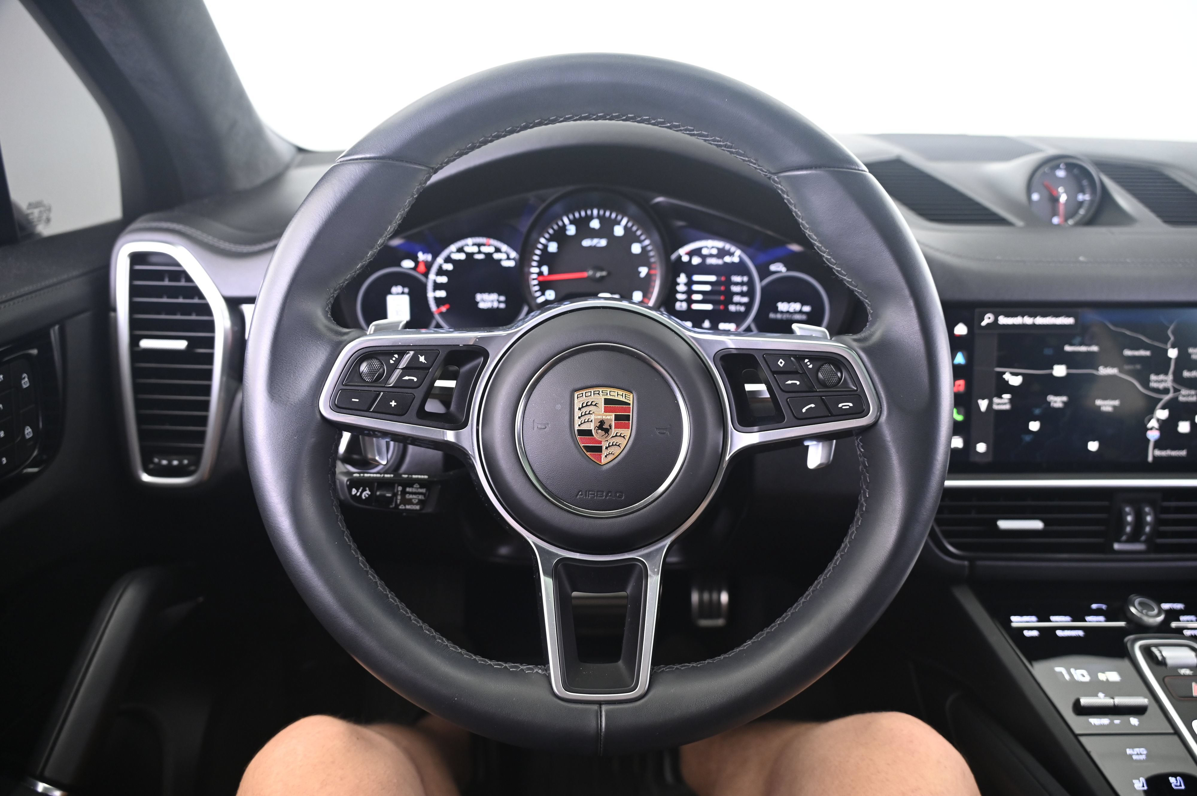 Certified 2023 Porsche Cayenne GTS AWD/4WD image 35