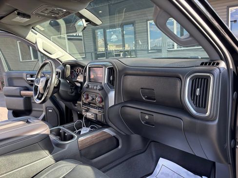 Used 2020 Chevrolet Silverado 1500 LT Trail Boss w/ Midnight Edition AWD/4WD image 20