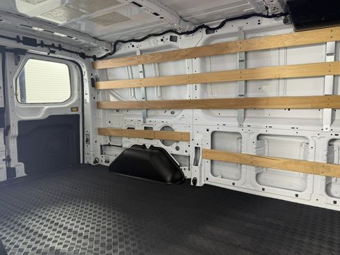 Used 2024 Ford Transit 250 Low Roof w/ Exterior Upgrade Package RWD image 11