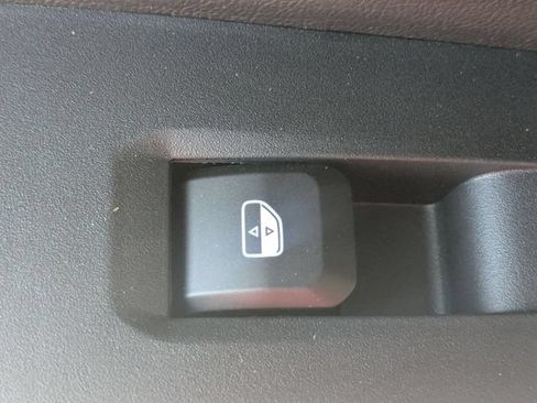 New 2026 Jeep Compass Latitude AWD/4WD image 25