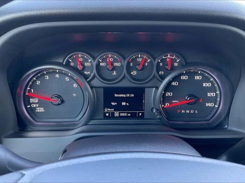 Used 2024 Chevrolet Silverado 1500 Custom Trail Boss AWD/4WD image 21