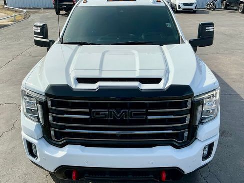 Used 2022 GMC Sierra 2500 AT4 w/ AT4 Premium Plus Package image 11
