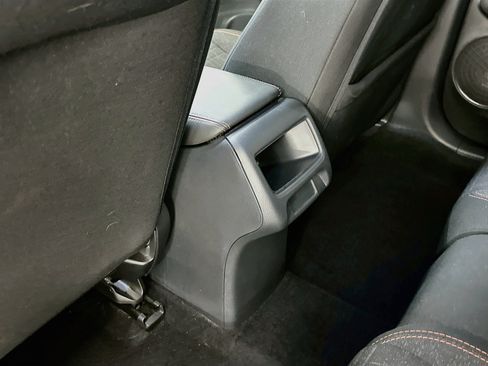 Used 2025 Honda HR-V Sport image 27
