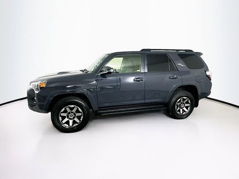 Used 2024 Toyota 4Runner TRD Off-Road Premium image 4