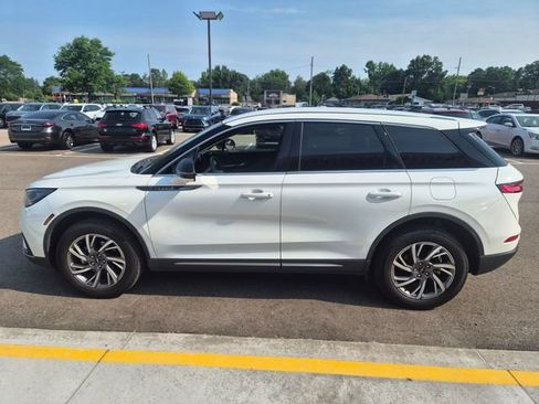 Used 2023 Lincoln Corsair AWD w/ Equipment Group 101A image 10