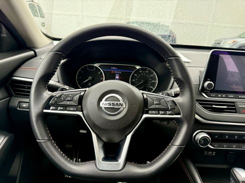 Used 2020 Nissan Altima 2.5 SR w/ Premium Package FWD image 29