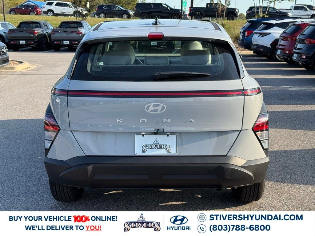 Used 2026 Hyundai Kona SE FWD image 11