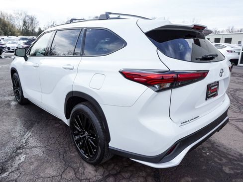 Used 2023 Toyota Highlander XSE image 4