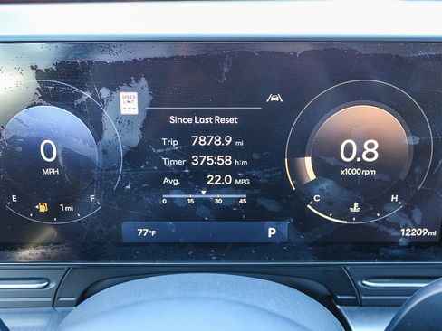 Used 2025 Hyundai Kona SEL image 24