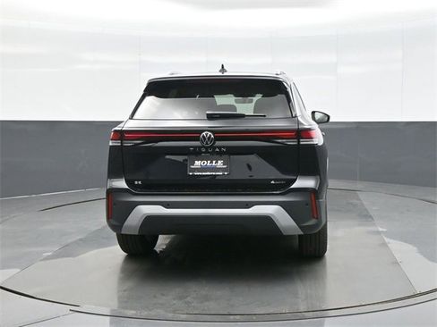 New 2026 Volkswagen Tiguan SE image 6