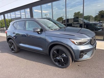 New 2026 Volvo XC40 B5 Ultra w/ Protection Package Premier