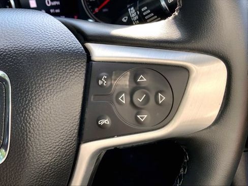 Used 2023 GMC Acadia SLT w/ Preferred Package AWD/4WD image 18