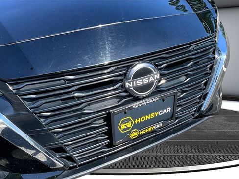 Used 2024 Nissan Altima 2.5 SV FWD image 33