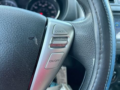 Used 2016 Nissan Versa SV FWD image 16