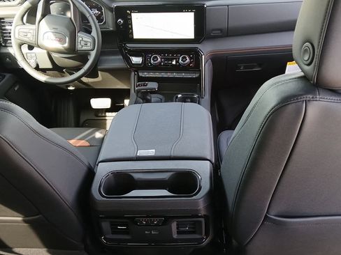 New 2026 GMC Sierra 1500 AT4 w/ AT4 Premium Package AWD/4WD image 71