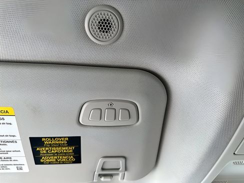 Used 2025 Ford Escape Platinum AWD/4WD image 26