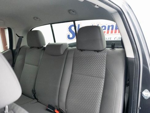 Used 2022 Toyota Tacoma SR5 w/ Technology Package image 17