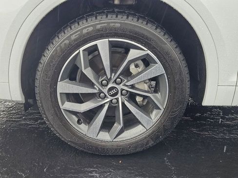 Used 2021 Audi Q5 2.0T Premium w/ Convenience Package image 40