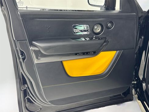 Certified 2025 Rolls-Royce Cullinan Black Badge image 16