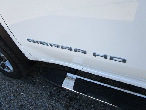 New 2026 GMC Sierra 2500 SLT w/ SLT Premium Package image 11