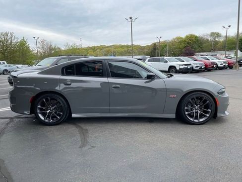 Used 2023 Dodge Charger Scat Pack w/ Plus Group RWD image 4