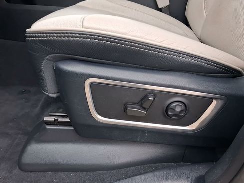 Used 2022 RAM 1500 Limited image 27