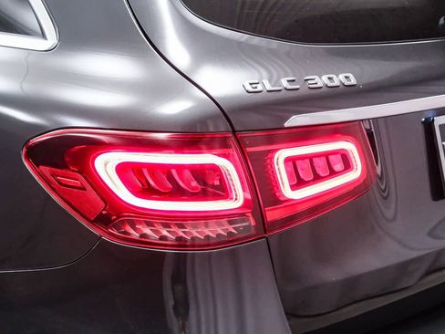 Certified 2021 Mercedes-Benz GLC 300 image 7