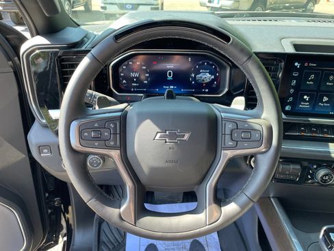 Used 2026 Chevrolet Silverado 1500 High Country w/ Midnight Edition AWD/4WD image 14