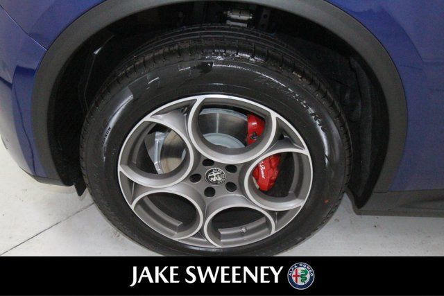 Used 2022 Alfa Romeo Stelvio Sprint AWD/4WD image 23