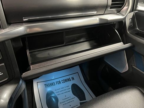 Used 2022 Ford F150 Lariat w/ Equipment Group 502A High image 42