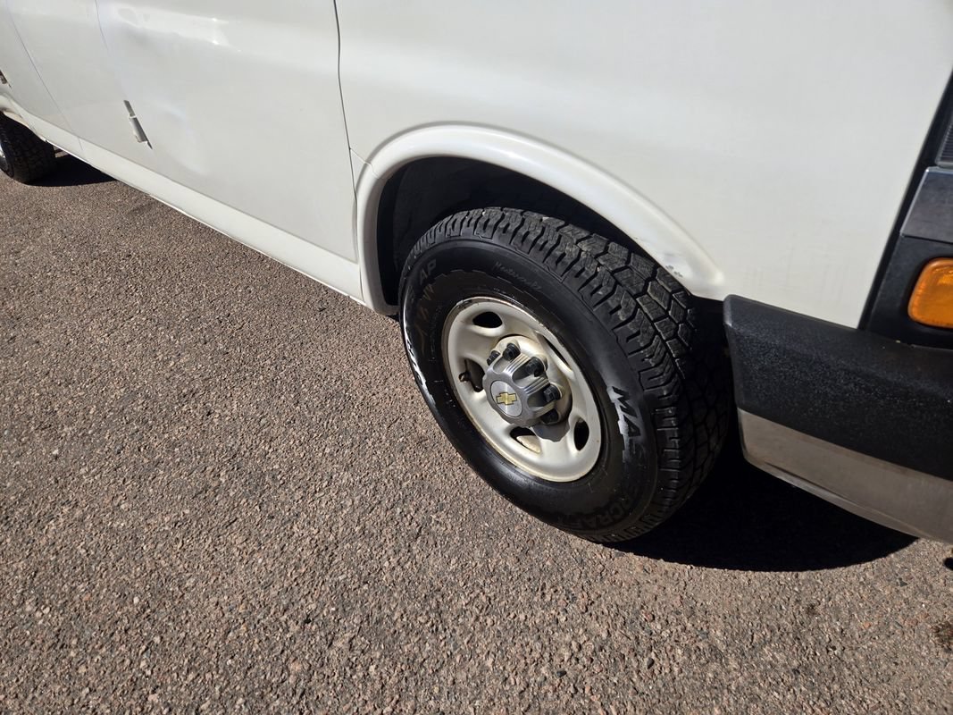 Used 2015 Chevrolet Express 3500 LT w/ LT Preferred Equipment Group RWD image 13