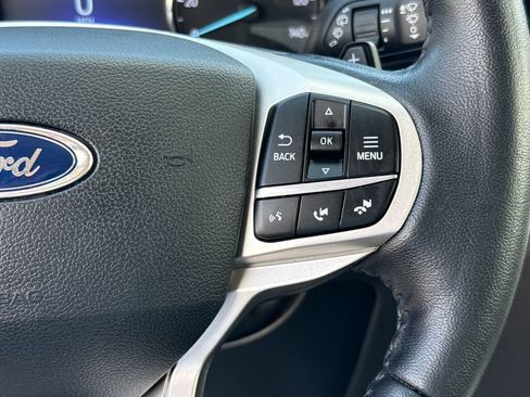 Used 2020 Ford Explorer XLT RWD image 16