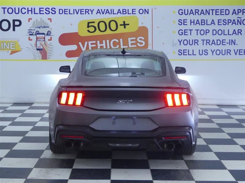 Used 2025 Ford Mustang GT Premium RWD image 6