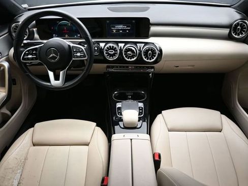 Used 2019 Mercedes-Benz A 220 image 11