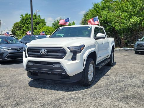 Used 2024 Toyota Tacoma SR5 RWD image 5
